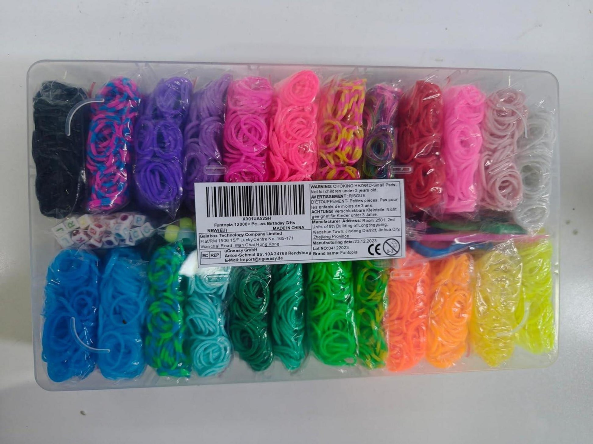 Funtopia 12200+ Loom Bänder Set für Armbänder, 24 Farben inkl. Perlen & Charms