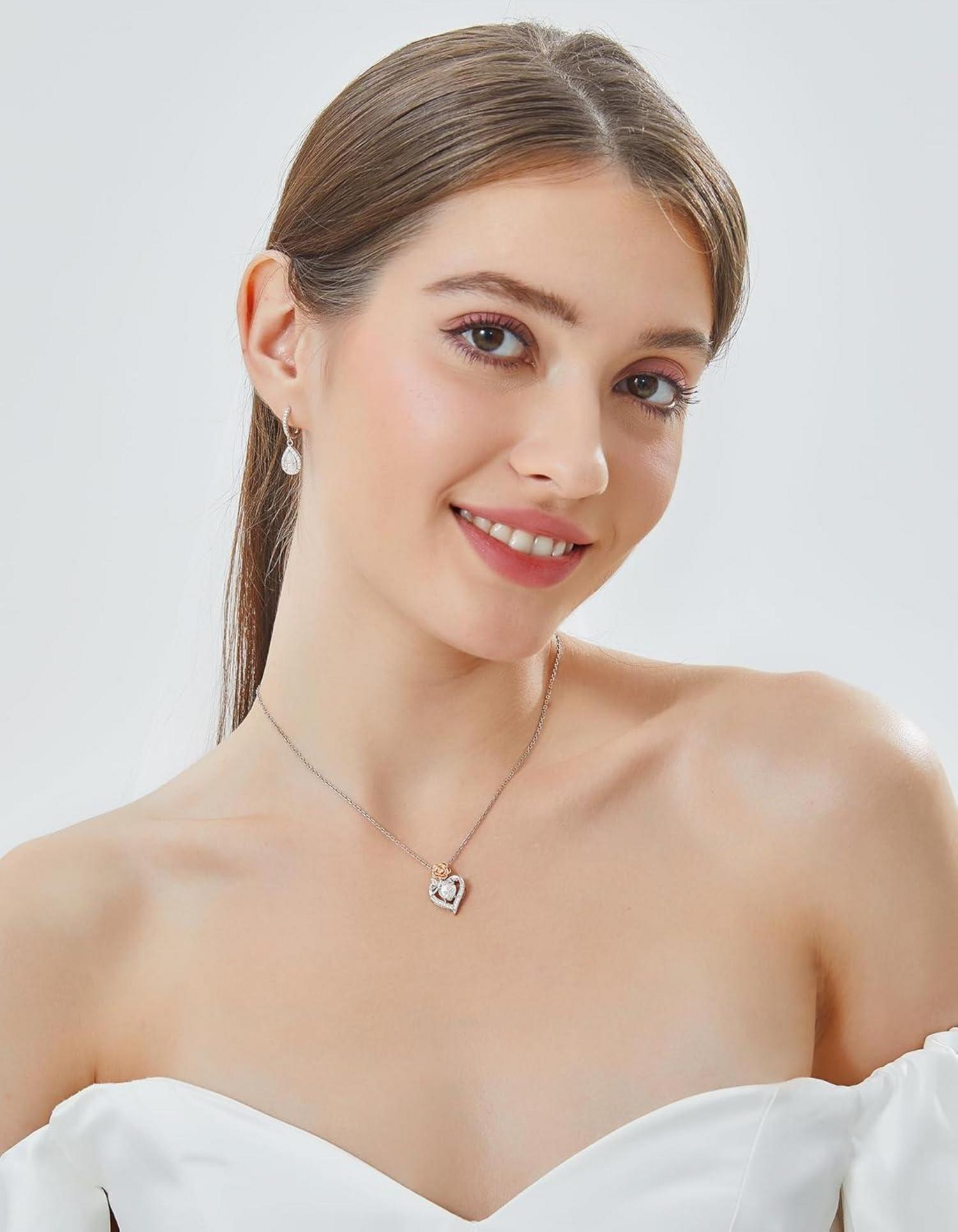 Moissanite Herz Halskette Silber 925 Anhänger Rose Geschenkbox