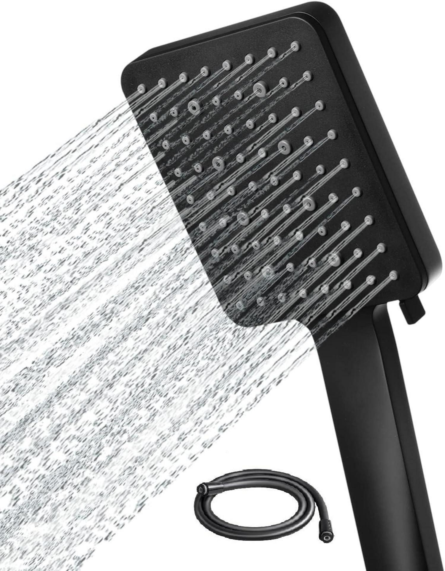 Moderne Regendusche mit Massagefunktion und 6 Strahlarten