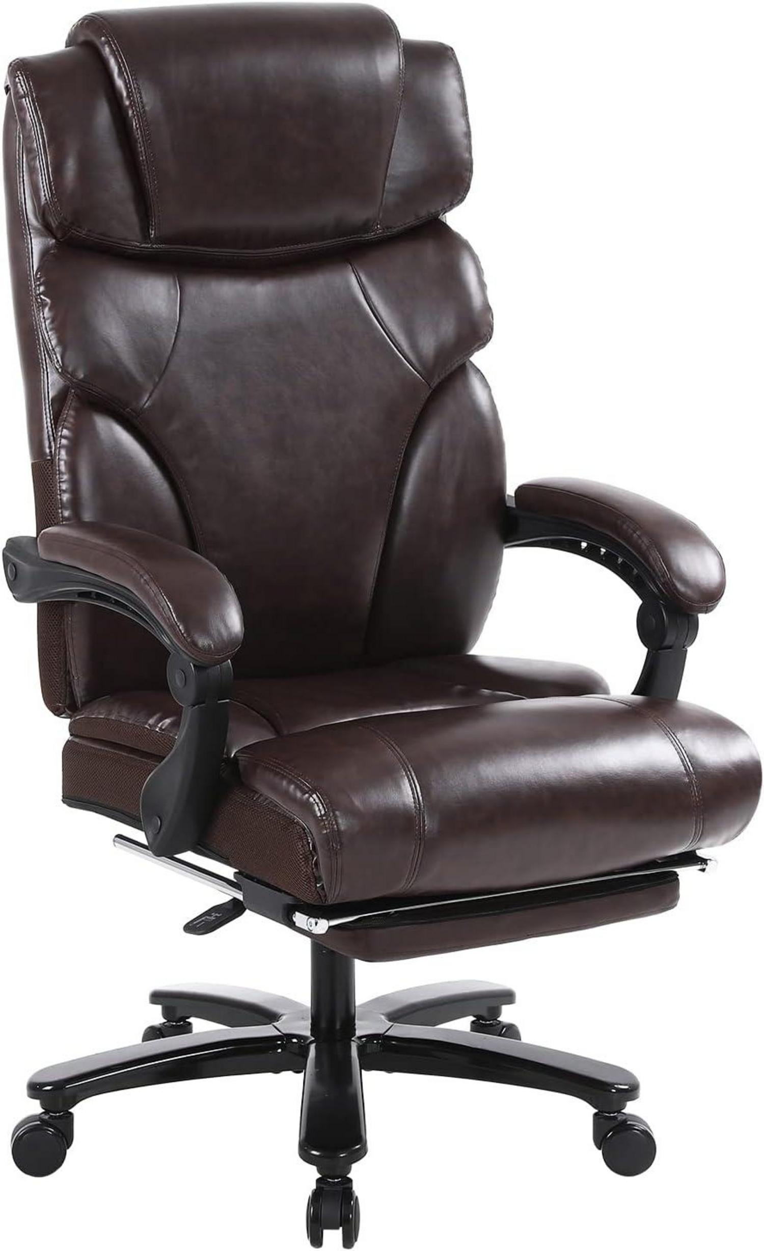 Ergonomischer Bürostuhl mit hoher Rückenlehne und Fußstütze, braun
