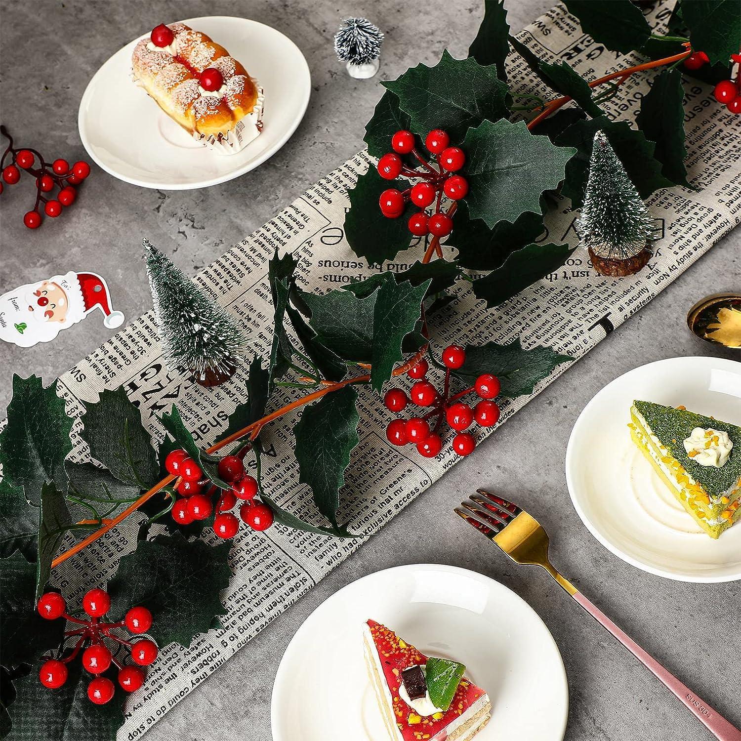 Weihnachts Beeren Girlande 2 Meter mit Stechpalmen Blättern