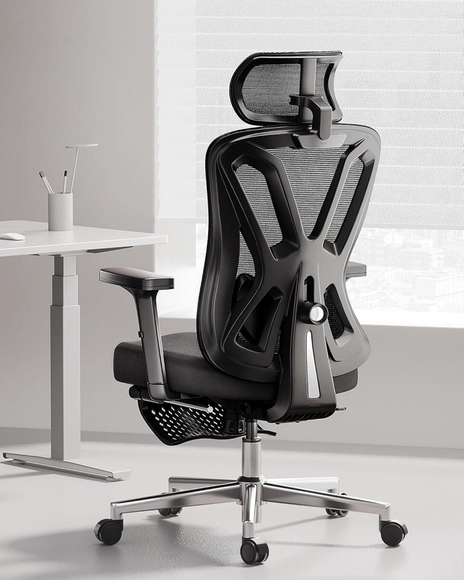 Ergonomischer Bürostuhl mit Lordosenstütze und Fußstütze