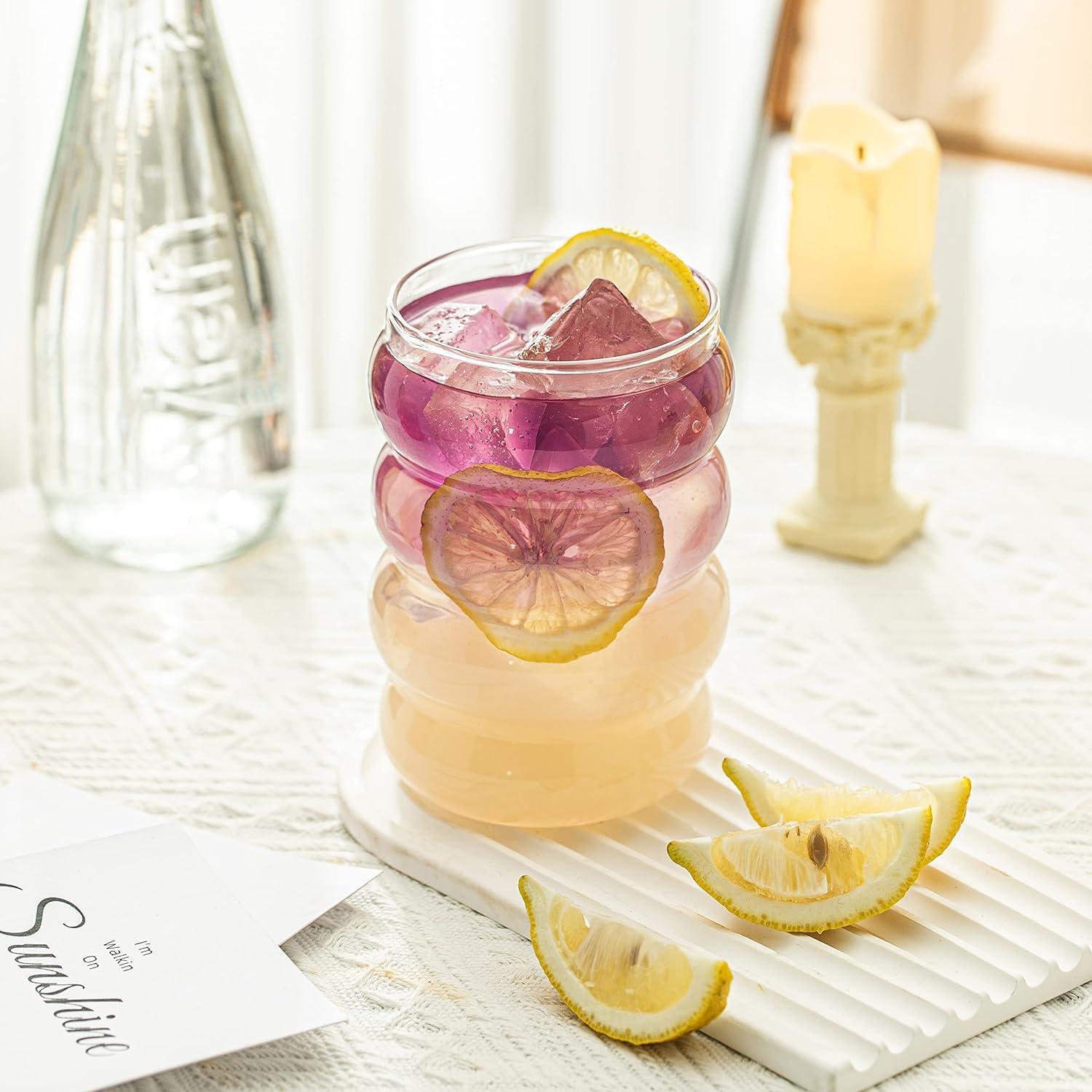 Gerippte Trinkgläser mit Glasstrohhalmen 4er Set 530ml - Wassergläser Longdrink