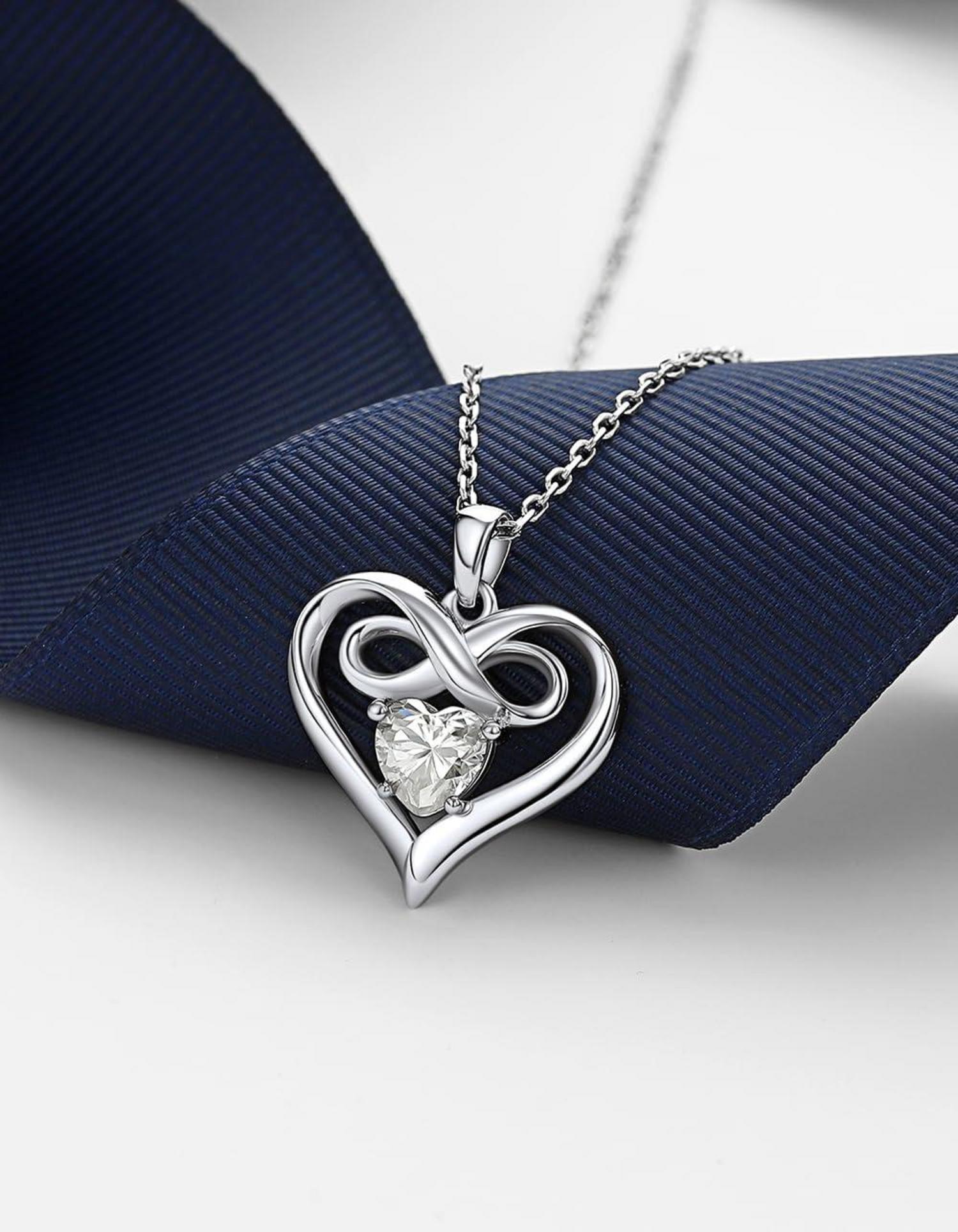 MomentWish Halskette Damen 1 Karat Moissanite Herz Rose Silber 925 mit Anhänger