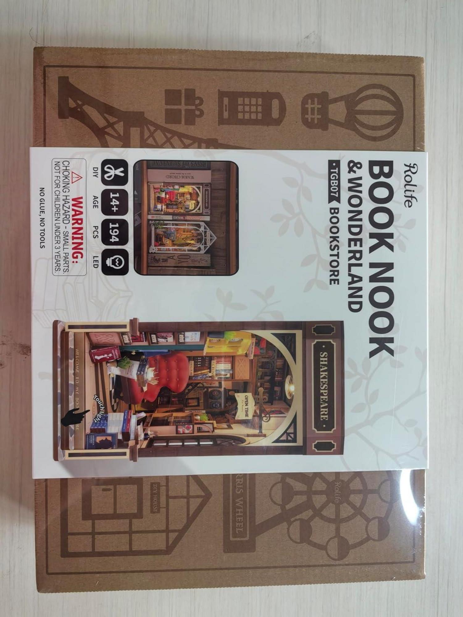 Rolife Book Nook Kit DIY Miniatur 3D Holz Buchstützen Modellbau