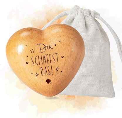 Handschmeichler Glücksbringer Holz Herz mit Gravur Mutmacher Geschenk
