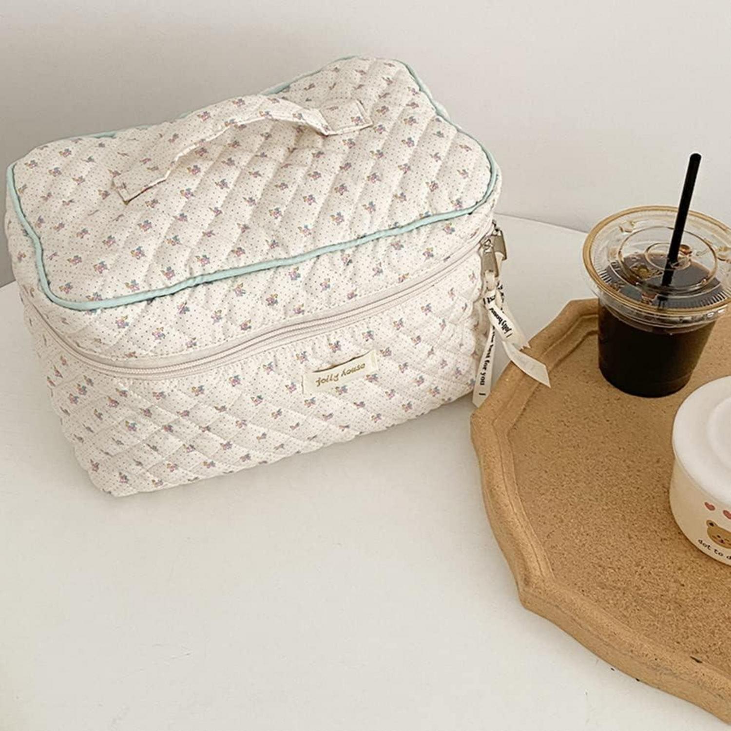 3-teiliges Reise Kosmetiktaschen Set gestepptes Blumenmuster Aesthetic