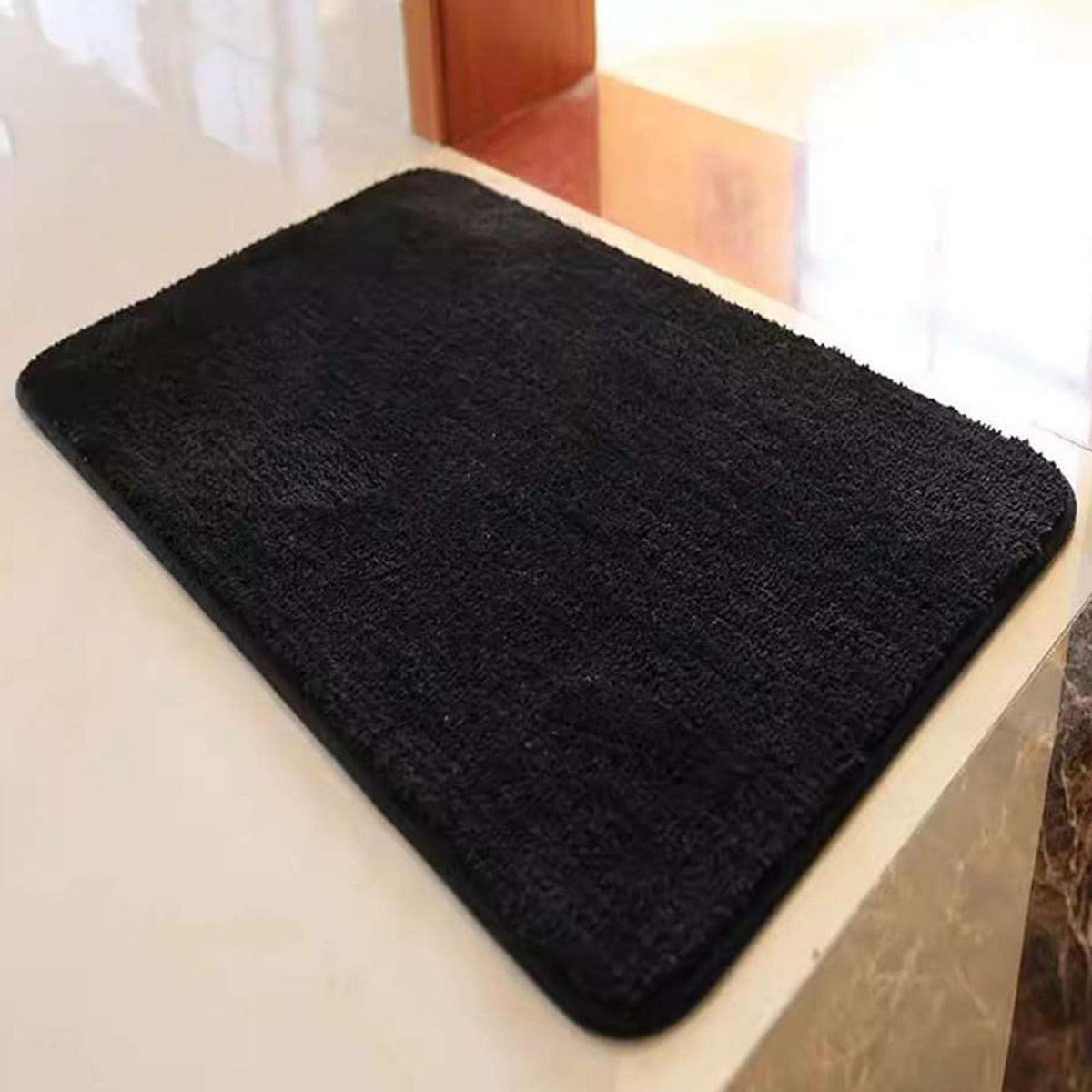 Rutschfester Badezimmerteppich Schwarz 100x150 cm – Flauschig & Saugstark