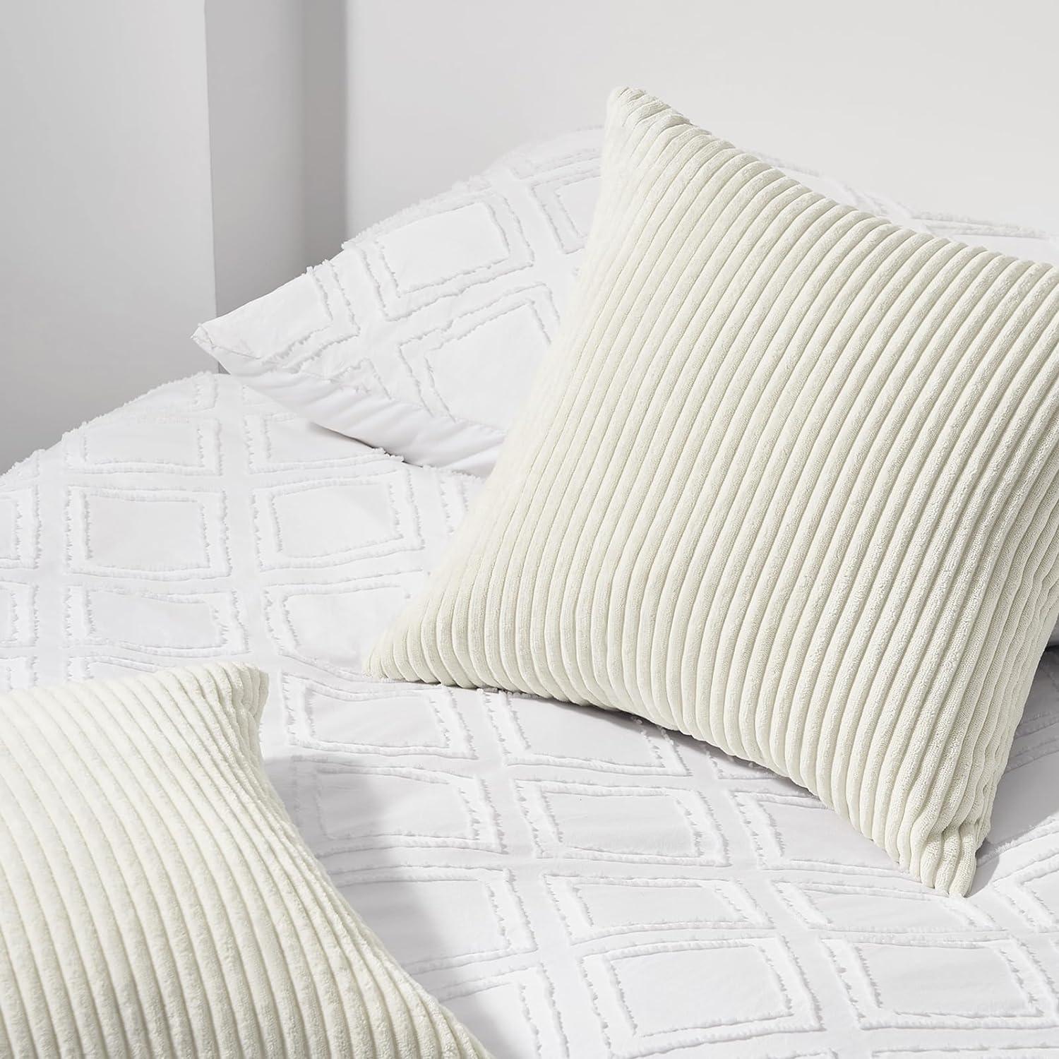 2er Set Kissenbezug 60x60 Creme Kordsamt gestreiftes Muster Deko