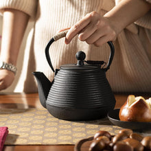 Gusseisen Teekanne mit Warmhalter, 1000