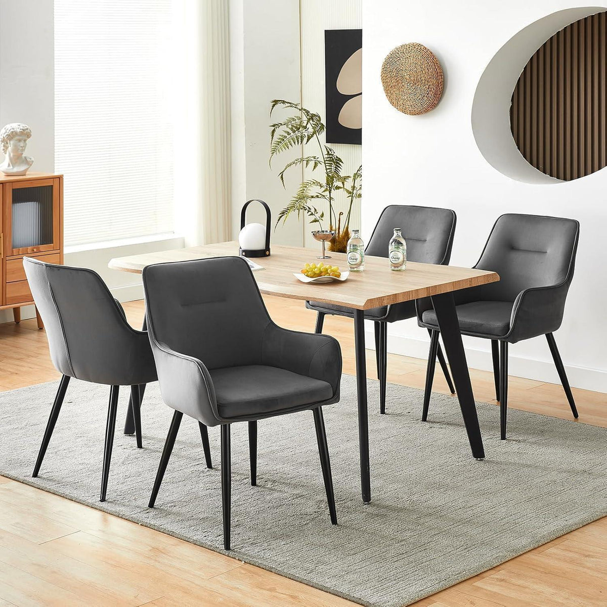 Samt Esszimmerstühle 4er-Set mit Armlehnen & Kissen, Grau