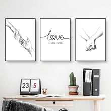 3er Set Moderne Schwarzweiß Wandbilder 40x50cm Hand in Hand
