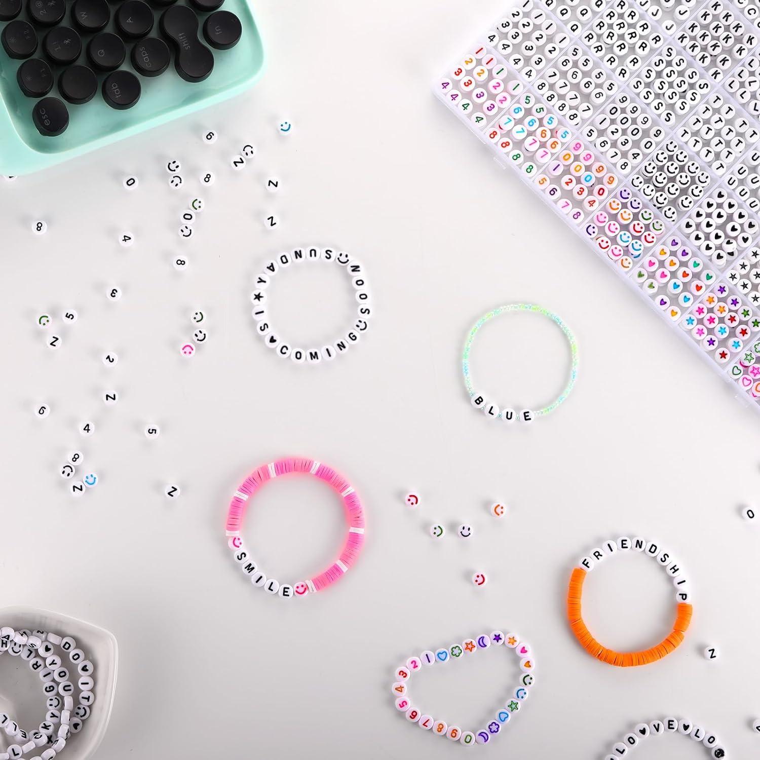 Funtopia 1560 Stück Alphabet Perlen Set - DIY Armband Buchstaben Zahlenperlen Kit