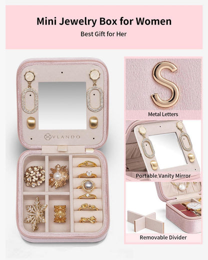 Personalisiertes Schmuckkästchen mit S Metallbuchstaben und