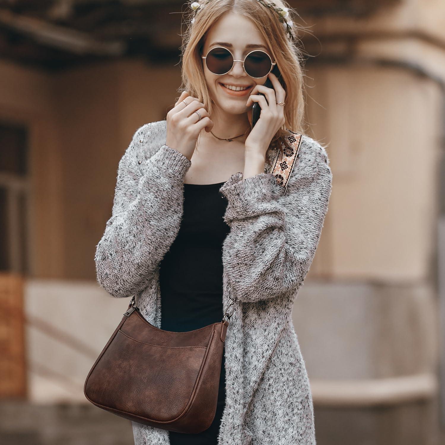 Kleine Crossbody Schultertasche Damen veganem Leder kaffee