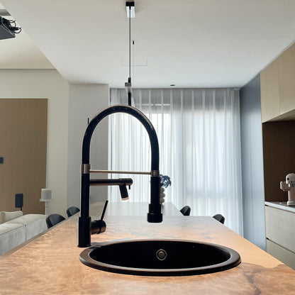 Schwarz Ausziehbarer Wasserhahn mit Sprühfunktion - 360° schwenkbar