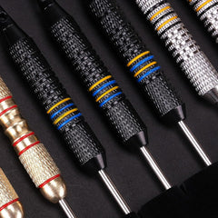 Profi Steeldarts mit Metallspitze und Dart Case - 12 Stück
