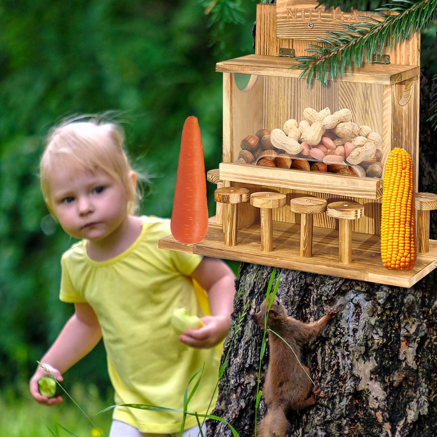 Eichhörnchen Futterhaus aus Kiefernholz mit Maiskolbenhalter