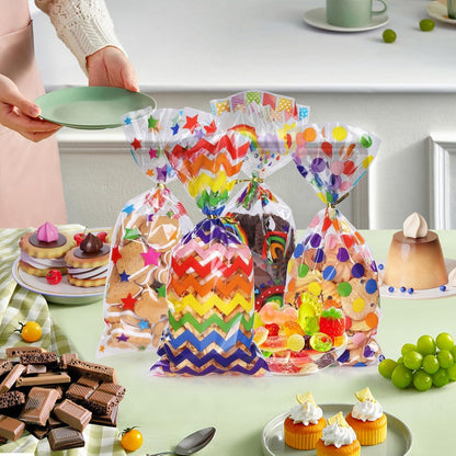 100 Stück Transparente Zellophantüten mit Twist Krawatten - 27 x 12,5 cm, 4 Muster party Papierbrötchen für Süßigkeiten