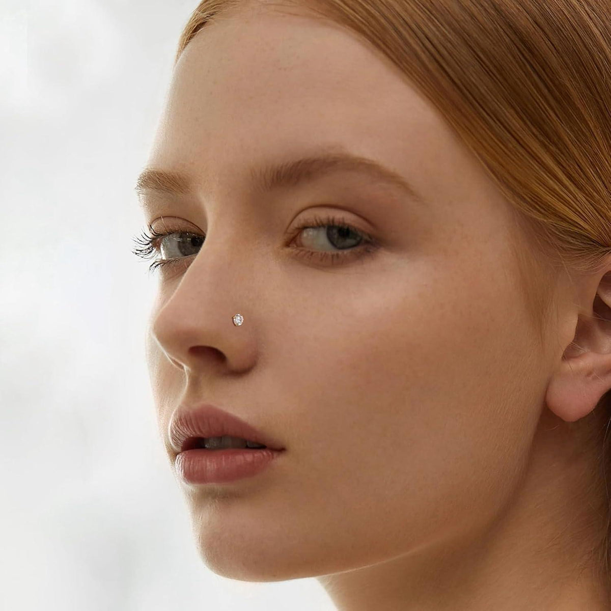 Nasenpiercing Set 4 Stück 14K Gold Zirkonia L-Form Schraube Knochen