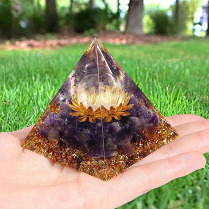 Amethyst Orgonit Pyramide Lila Stein Lotus Kristalle Energie