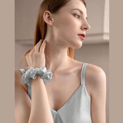 Satin Kissenbezug 65x65 Hellgrau 2 Stück Haut Haar 2