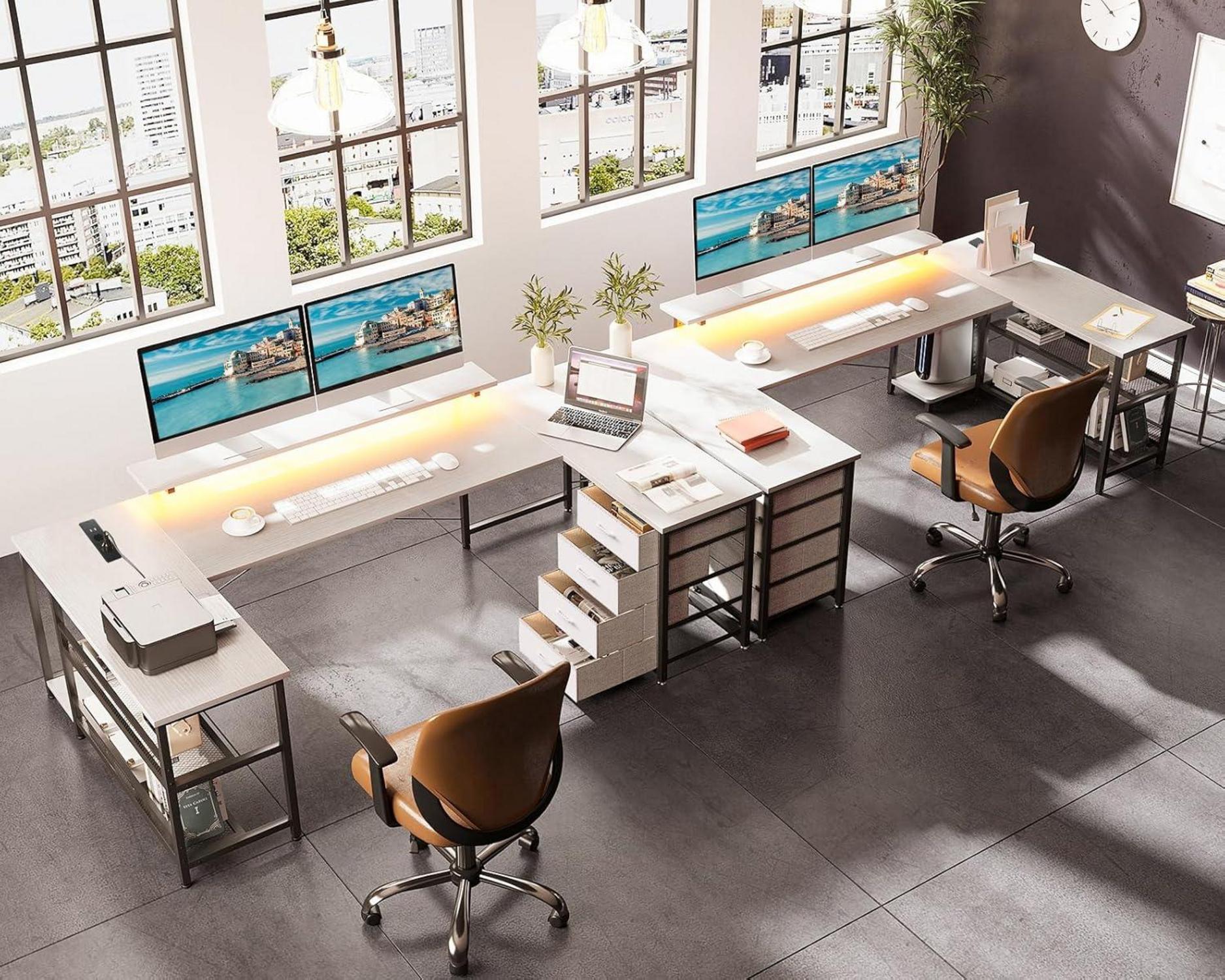 ODK Eckschreibtisch mit Schubladen, Steckdosen, USB, LED, Monitorständer 167×102cm