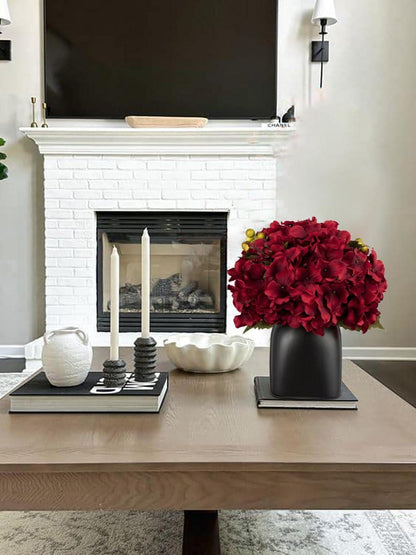 Künstliche Hortensien Blumengesteck Burgunderrot Beeren Keramikvase 31cm