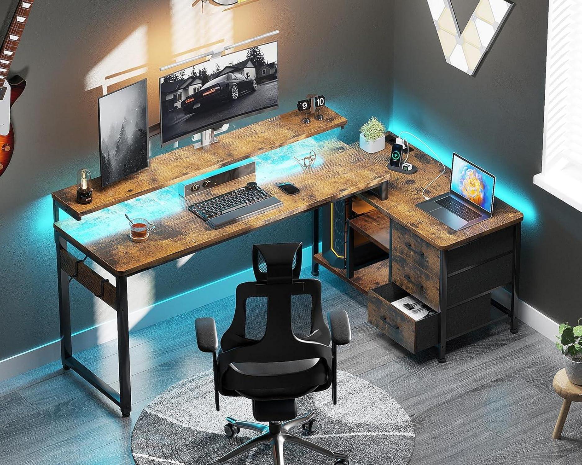 L-förmiger Schreibtisch 174x100cm mit LED, Schubladen, USB, Braun