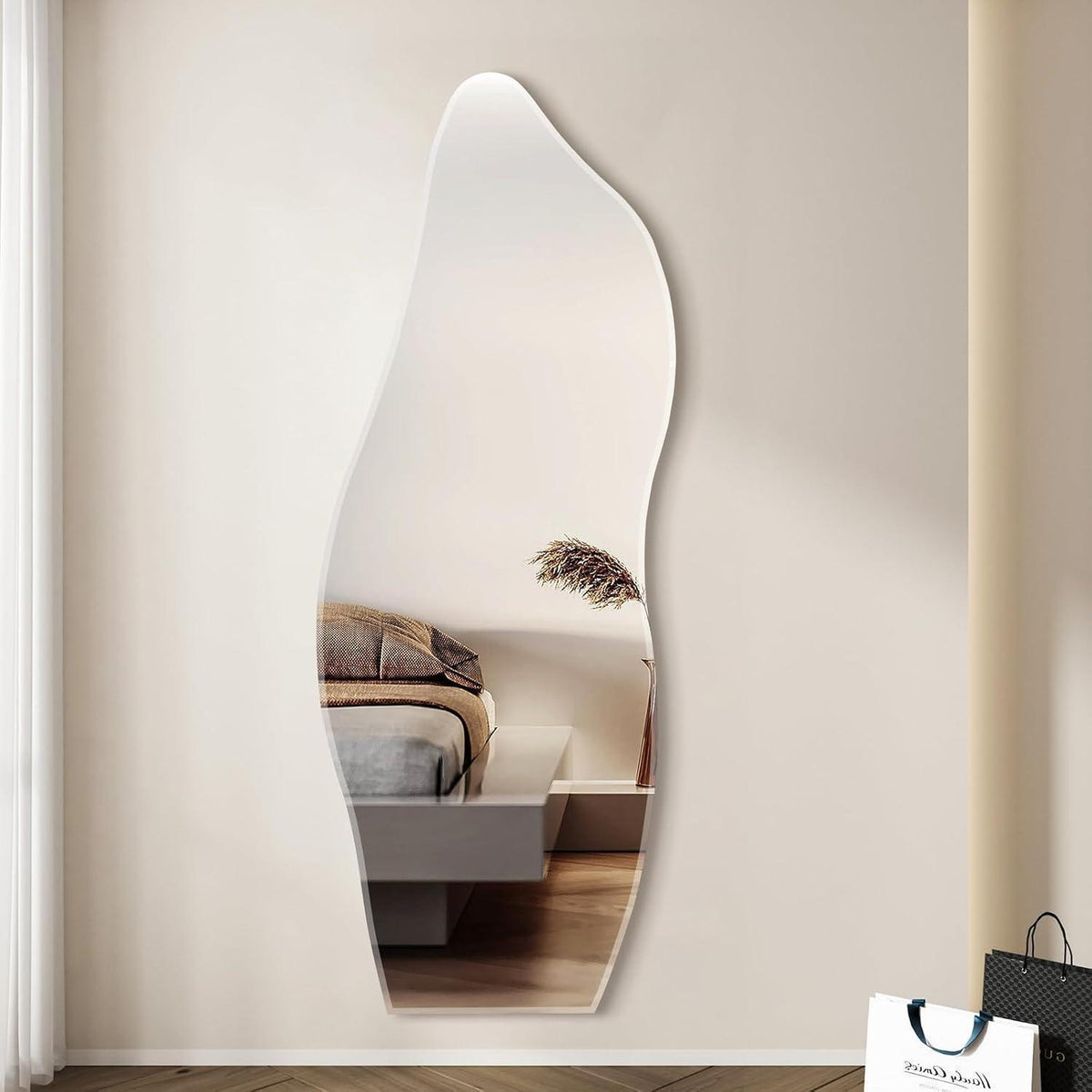 Asymmetrischer Wandspiegel 160x60cm – Rahmenlos & Dekorativ