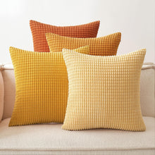 Dekorative Kissenbezüge Set aus Kordsamt Orange 45x45cm 4er Pack