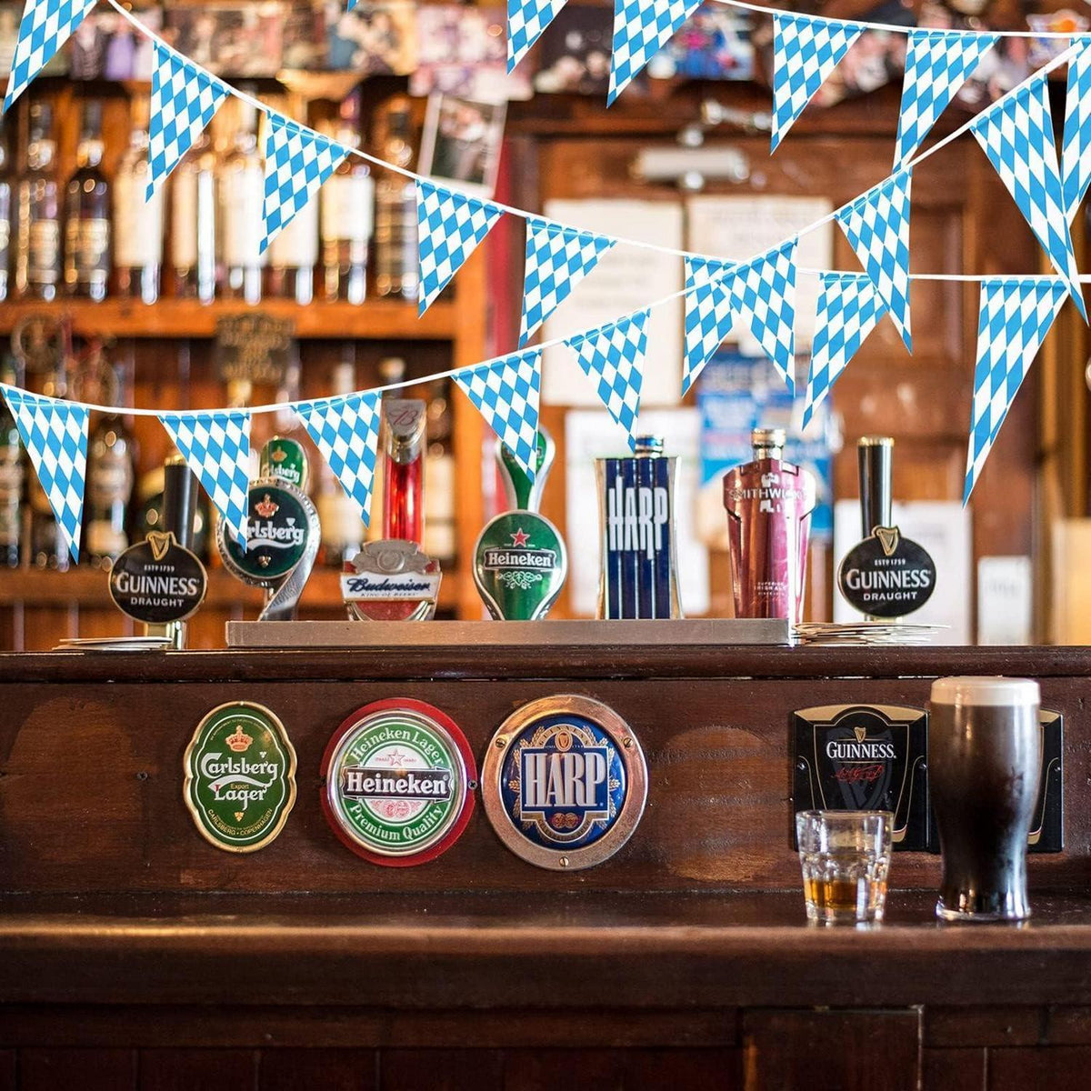 Oktoberfest Girlande 30m – Bayrische Deko Wimpelkette für Party