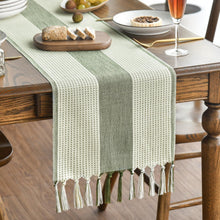 Boho Salbei Grün Landhausstil Tischläufer Quasten 33x183 cm