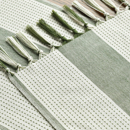 Artoid Mode Boho Salbei Grün Quasten Tischläufer 33x183 cm Waschbar