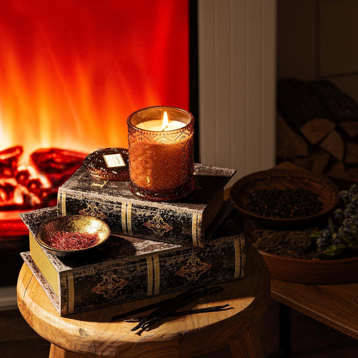 Duftkerze Glas Hearth Velvet Flames 170g 40h Brenndauer LJM
