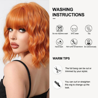 Orange Kurzgewellte Perücke mit Pony Natürliches Haar Hitzebeständig
