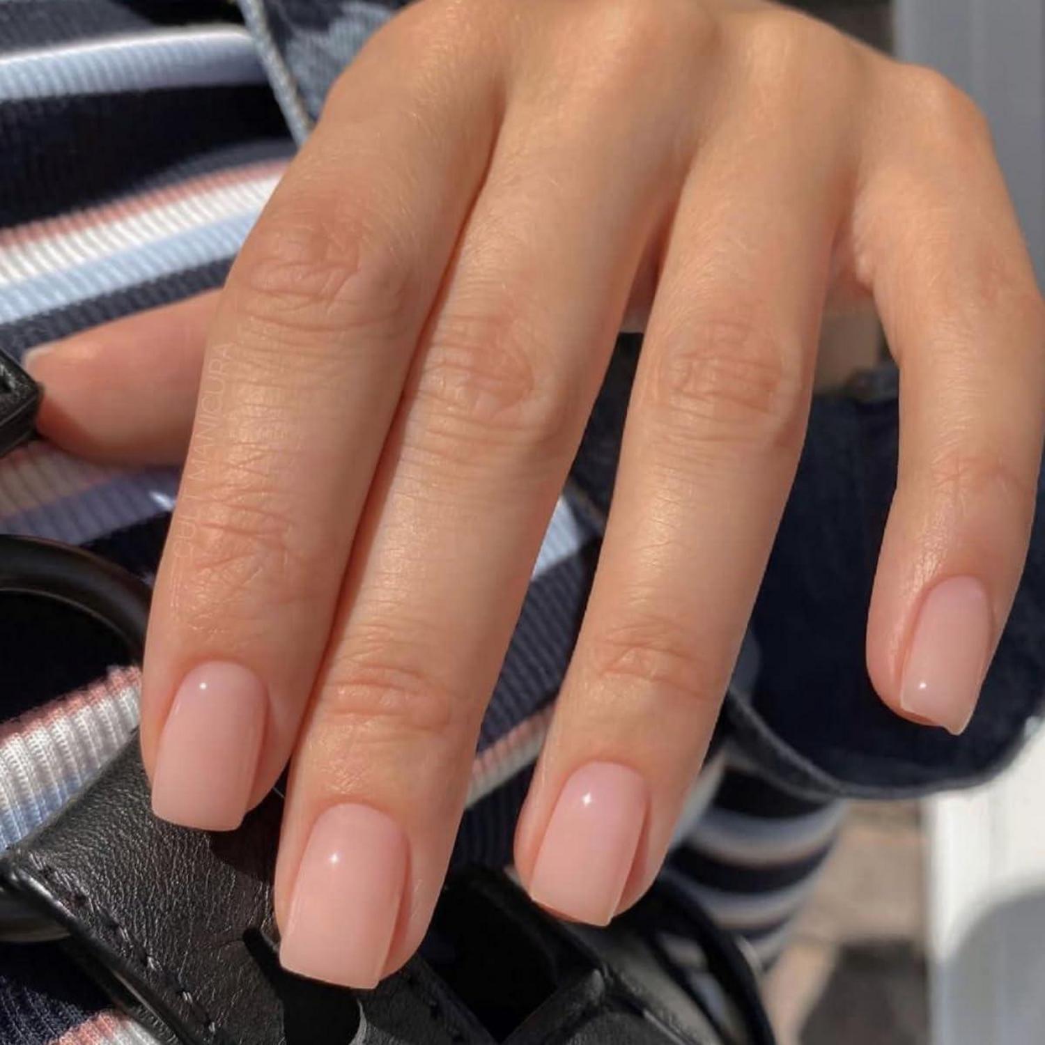 24 Stück Pale Pink Nägel Zum Aufkleben Kurz Glossy French Square