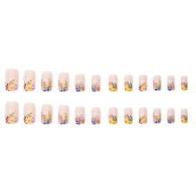 24 Stück Farbige Blumen Nägel zum Aufkleben kurz Nude Glossy