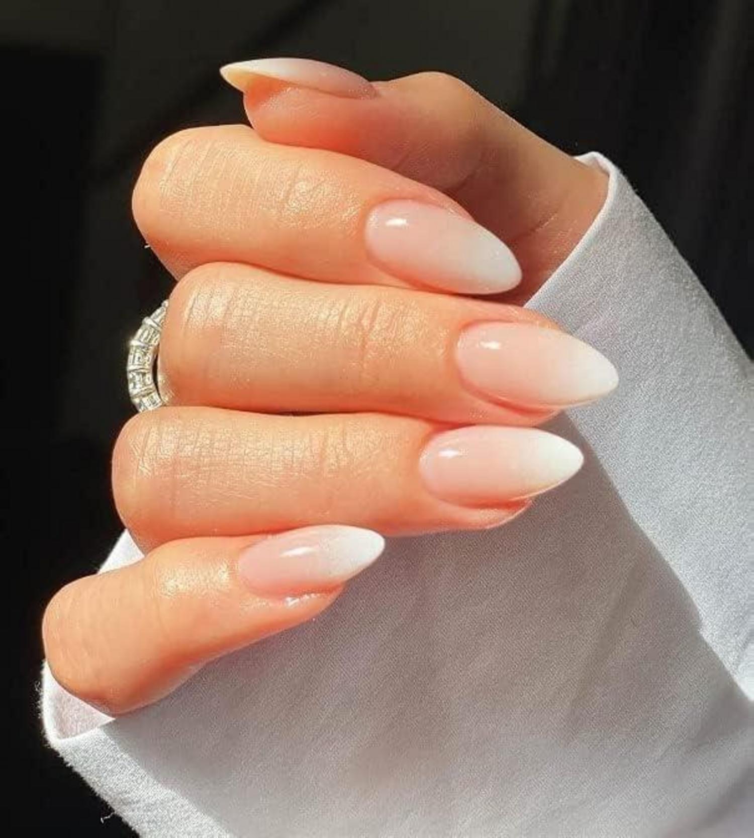 24er Set Gradient Oval Nägel Aufkleben Kurz Weiß Gel Press on Nails