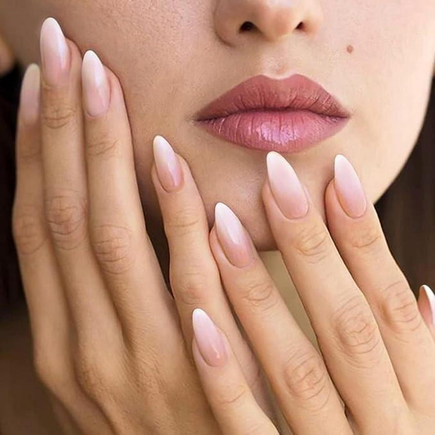 24 Stück Gradient Oval Nägel Kurz Weiß Gel Press on Nails