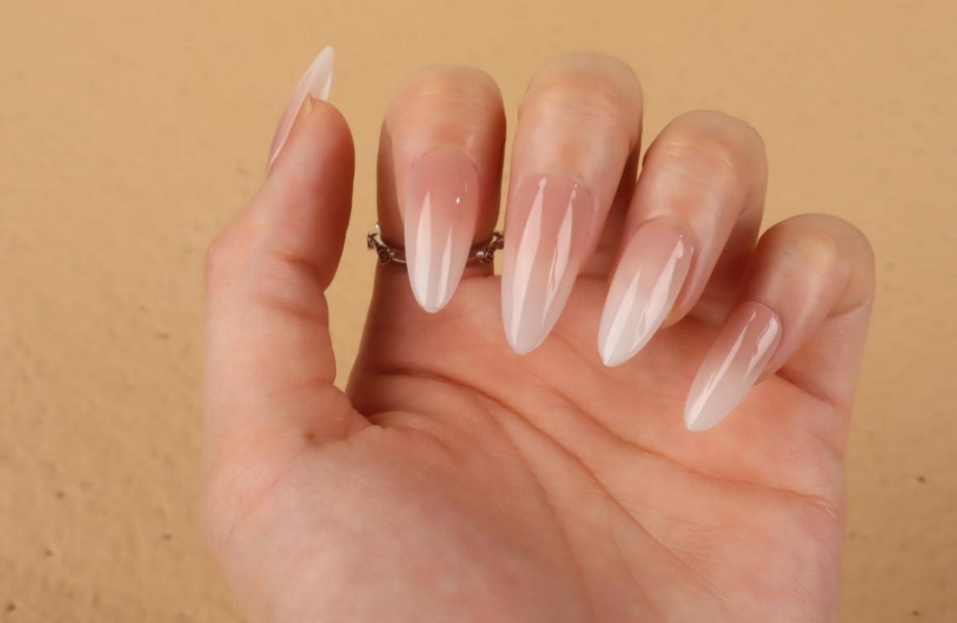 24er Set Gradient Oval Nägel Aufkleben Kurz Weiß Gel Press on Nails