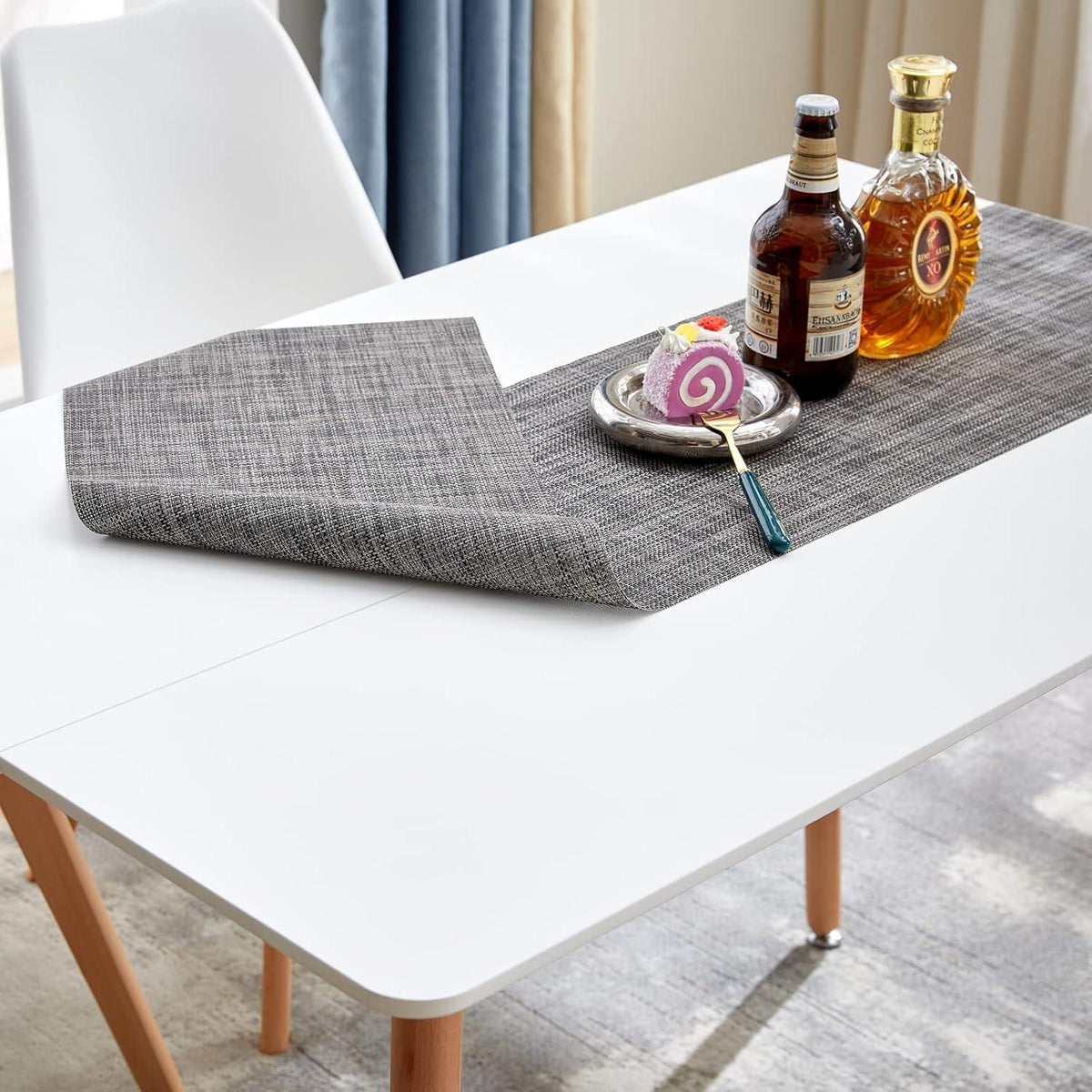 Esszimmergruppe weiß: Tisch + 4 Stühle – Modern & Stabil