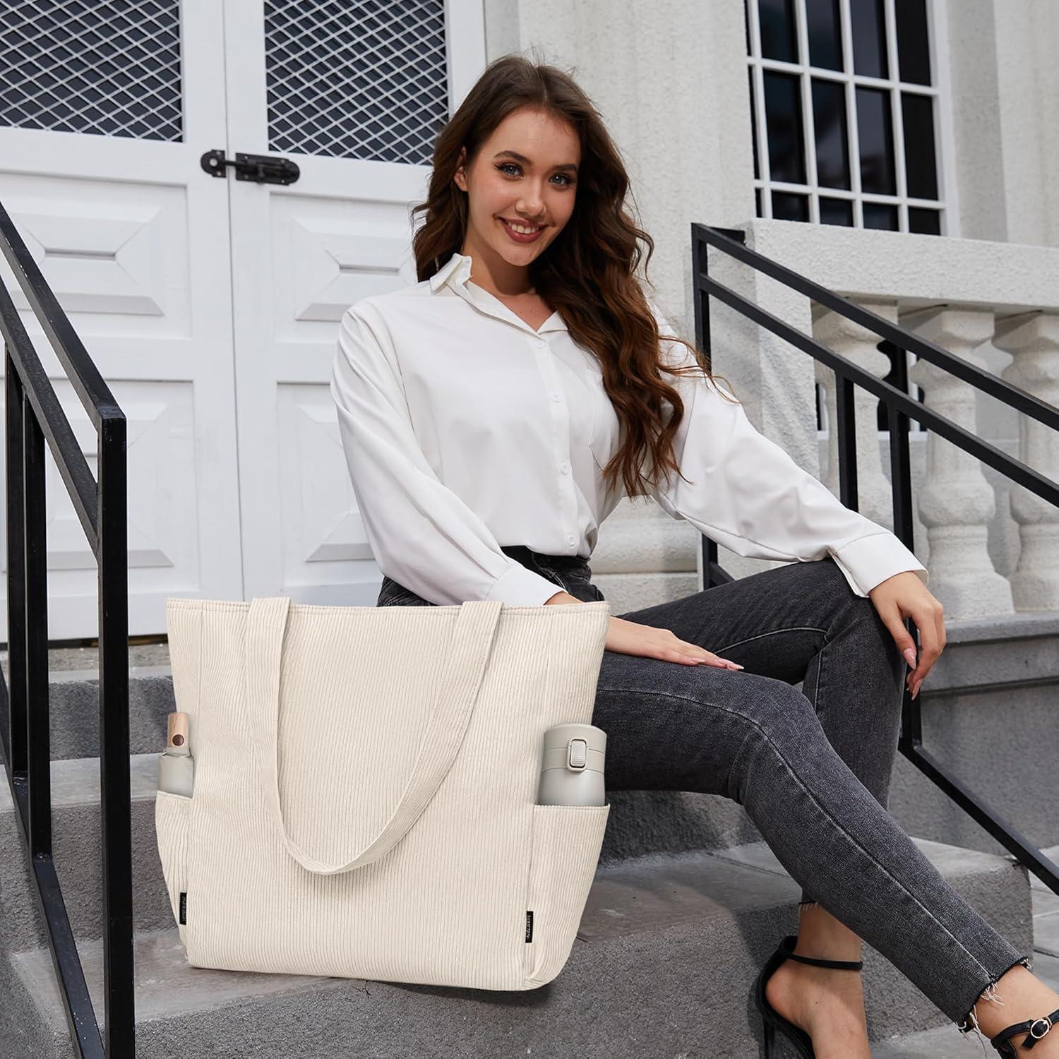 Große Cordury Umhängetasche Beige mit Reißverschluss und Taschen