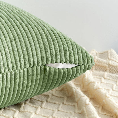 Kordsamt Kissenbezug 45x45 Salbei Grün 4er Set gestreiftes Muster Sofa Couch Wohnzimmer