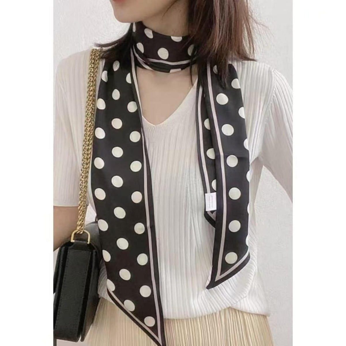 Langer Satin-Schal mit Polka-Dot-Muster und Bundfunktion