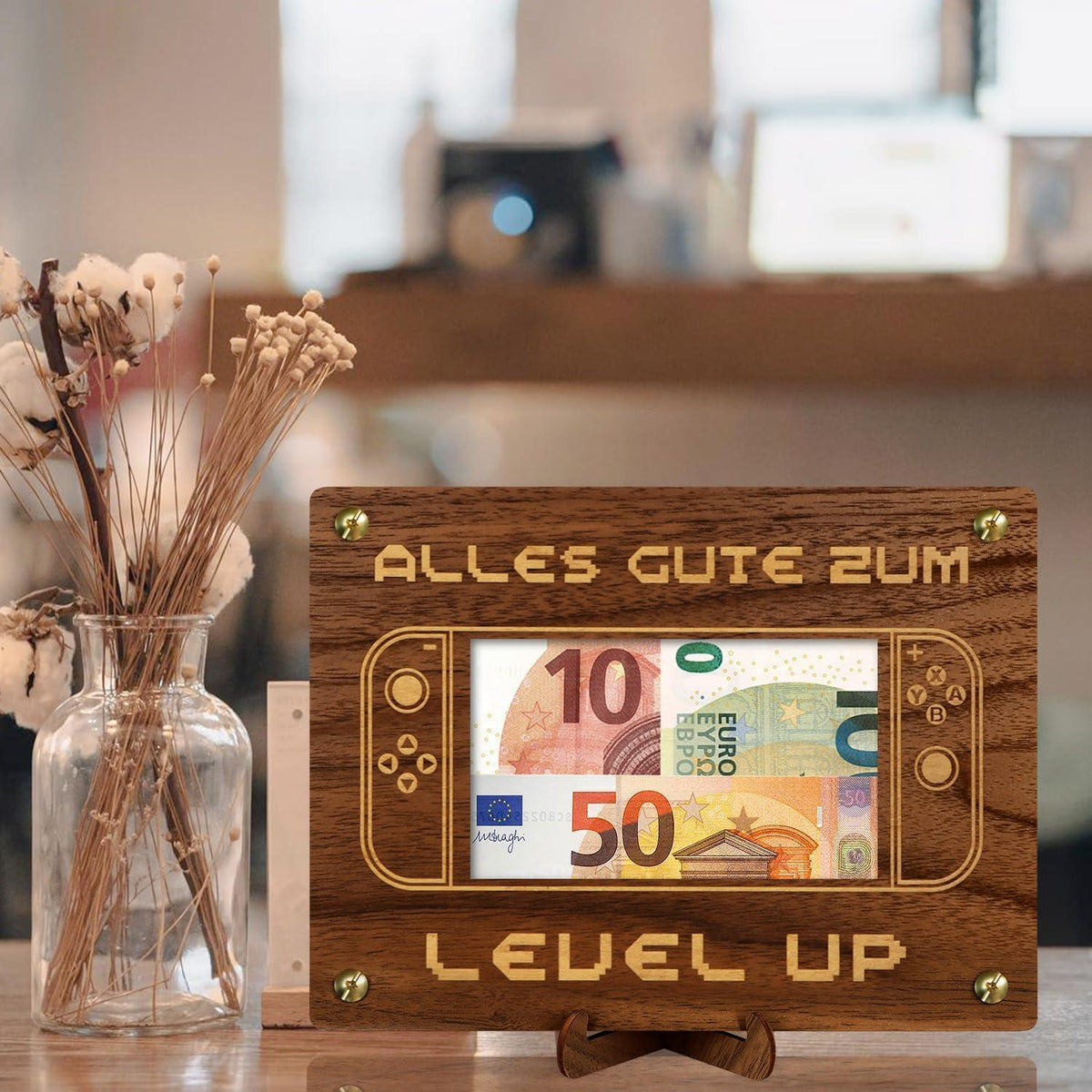 Gamer Geldgeschenk Holz mit Glückwunschkarte – Level Up Geschenkidee