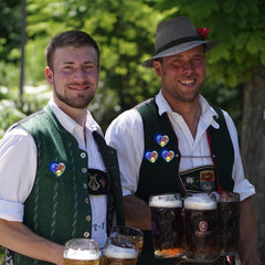 Oktoberfest LED Anstecker Pin 6 Stück Lebkuchenherz Design