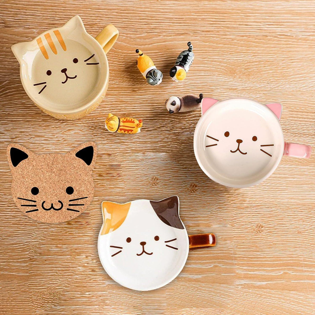 2er Set Keramik Katzen Tassen mit Deckel, Braun & Rosa