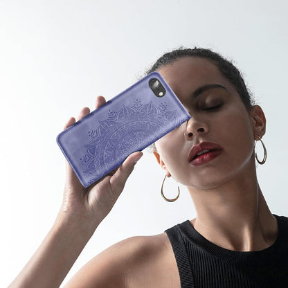 iPhone SE 2022/2020/7/8 Leder Flip Handyhülle Kartenfach Magnet Ständer Lila