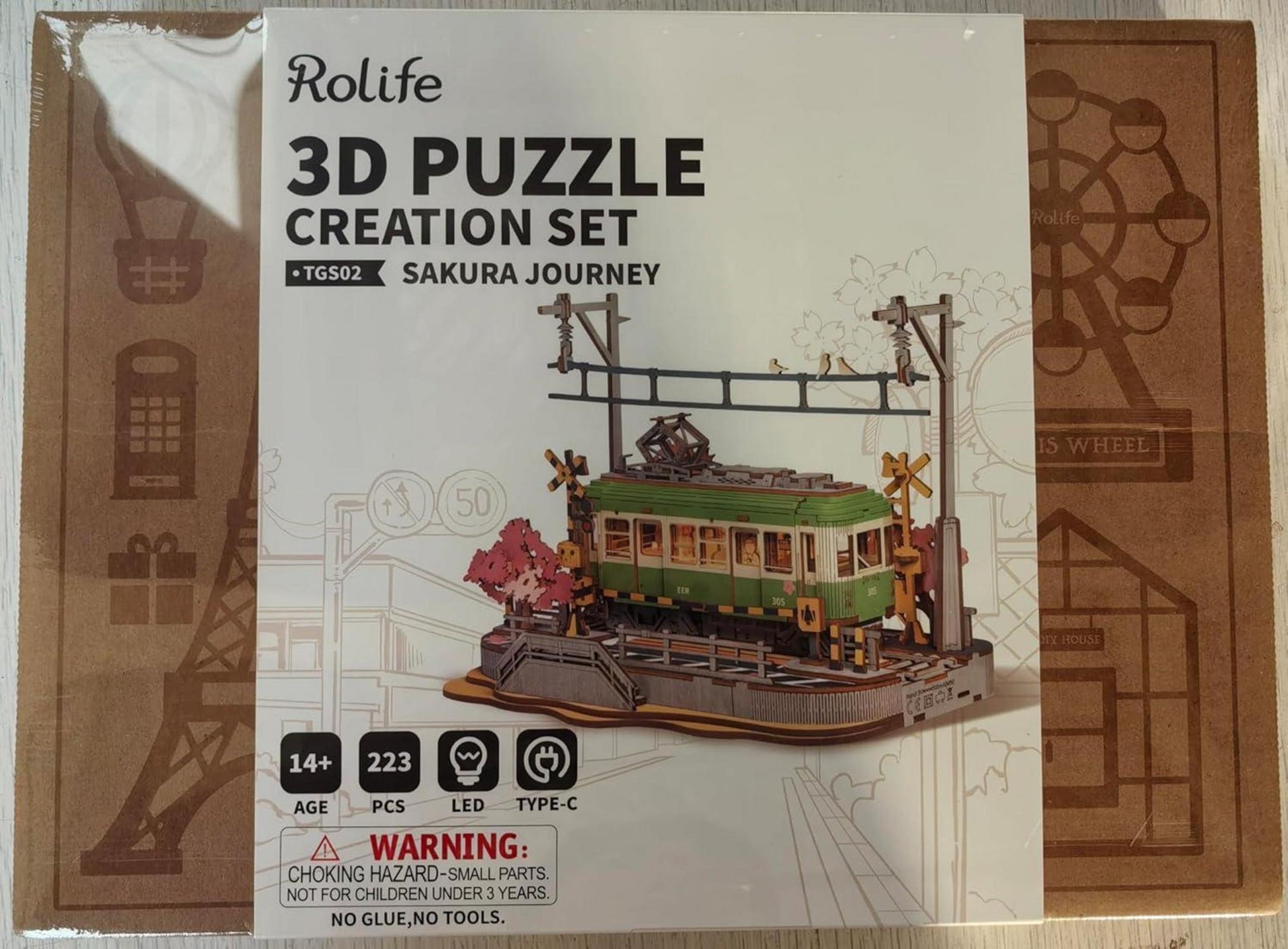 Rolife 3D Sakura Reise Holzpuzzle LED Wohndeko Händenügen